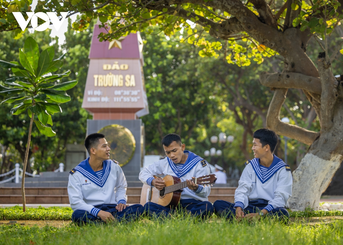 Tết về trên quần đảo Trường Sa